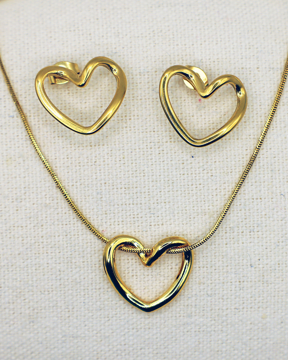 Hearts Earring and Necklace Set